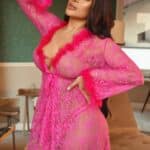 Robe curto com manga longa Pink e pluma - Lingerie Garota Veneno