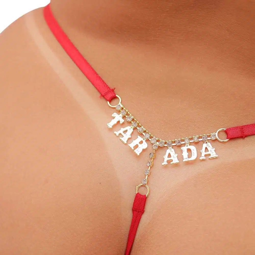 Calinha Fio Dental Plus Size Vermelha com escritas Strass  Imagem 8