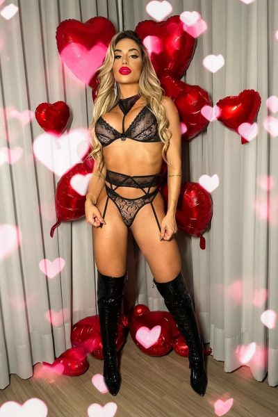 Conjunto Fantasia de luxo Deusa da Noite com Cinta Liga