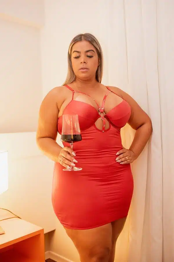 Fantasia erótica plus size tentação proibida - Imagem 4