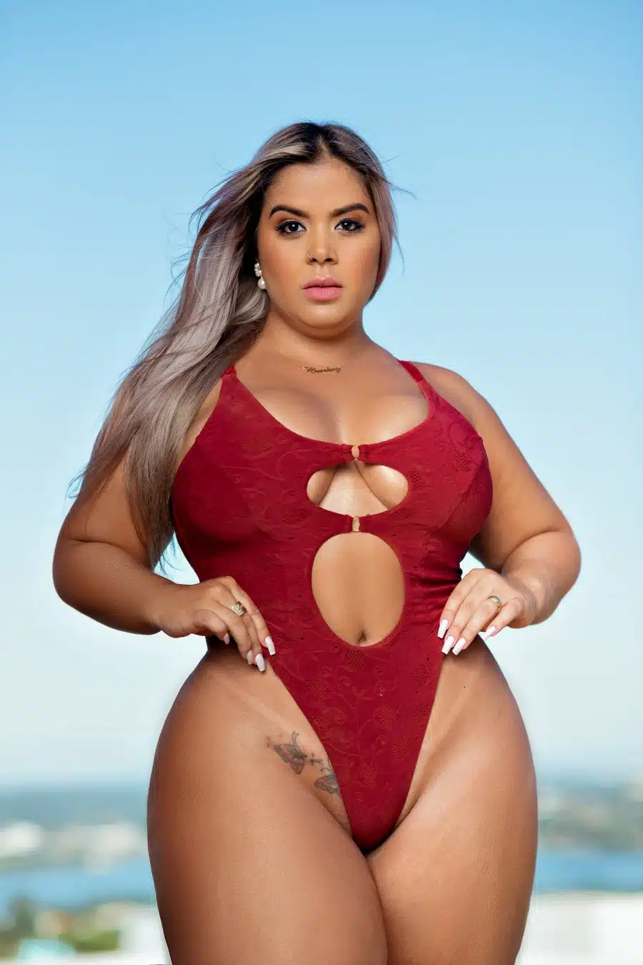 Maio deluxe Aline asa delta sexy em lese e alça de elástico personalizado 1 Maio deluxe Aline asa delta sexy em lese e alça de elástico personalizado