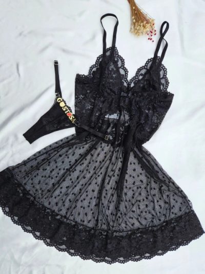 Camisola preta em tule coraçãozinho com fio personalizável