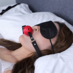 Kit Bondage para Cama com Lençol Impermeável e Sistema de Restrição - Imagem 8