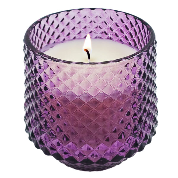 Vela aromatizadora de ambiente Livon em copo de vidro roxo 8x7cm