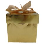 Caixa Para Presente Metalizada com laço 10x10cm em Papel - Imagem 3
