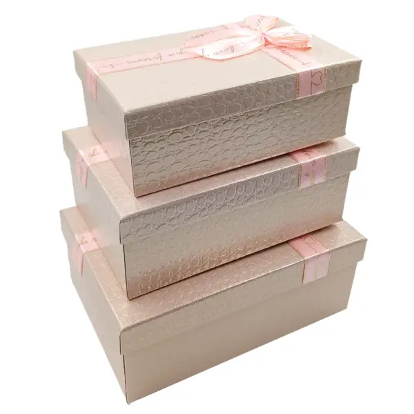 Caixa luxo Para Presente Rose com laço acetinado nos tamanhos P, M e G em Cuiabá