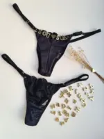 Calcinha Fio Dental Preta em Tule Pétala Duplo Personalizável - Imagem 4