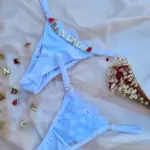 Calcinha Fio Dental Branca em Tule com coração duplo bordado personalizável