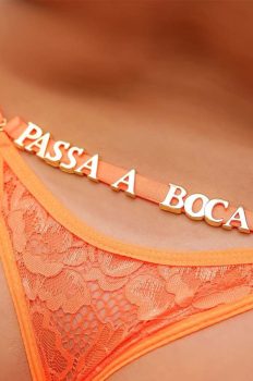 15265676819-calcinha-plus-size-personalizavel-laranja-neon-04-2.jpg